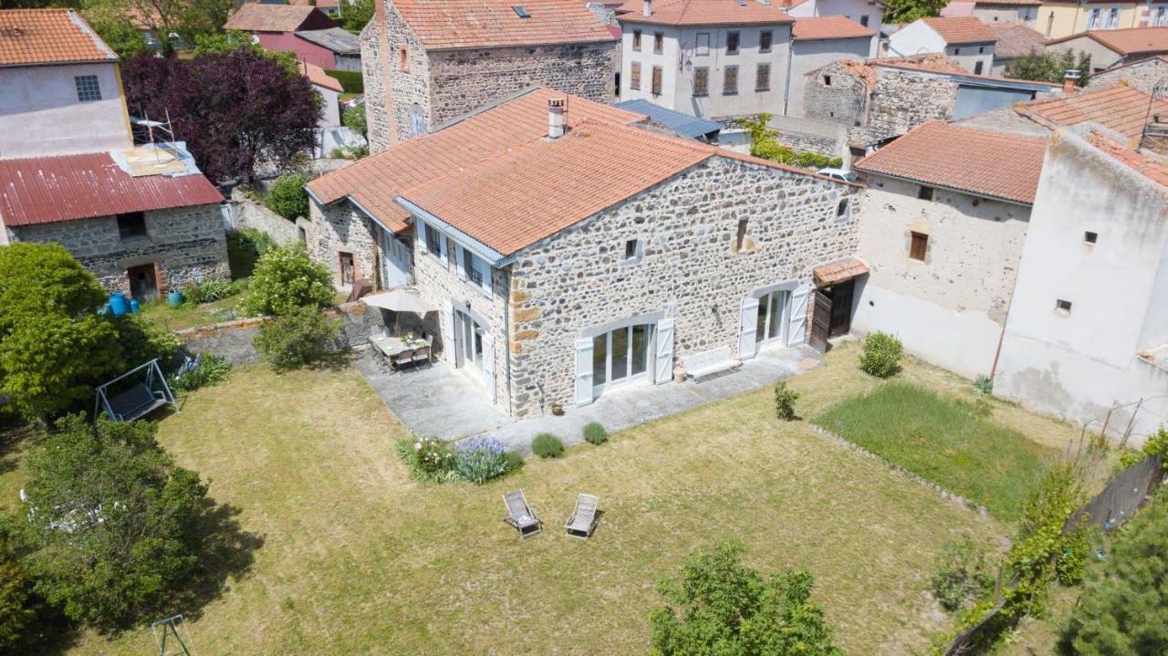 Les Pieds Dans L Herbe Meilhaud Zewnętrze zdjęcie